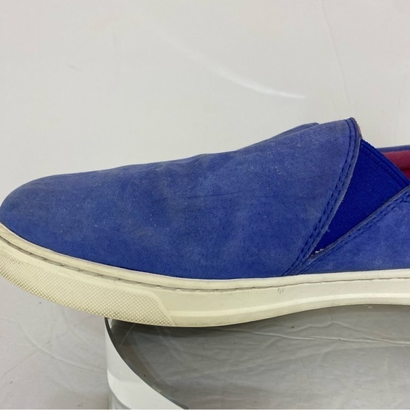 Ugg Blue Suede Slip On Skater Sneakers
Size 9.5 - Picture 5 of 10